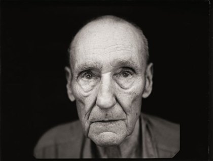 En Burroughs, venerable avi, fotografiat per Annie Leibovitz a la dècada dels noranta